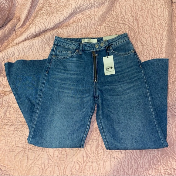 Topshop Moto Dree Trumpet Hem Cropped Jeans - Picture 6 of 13
